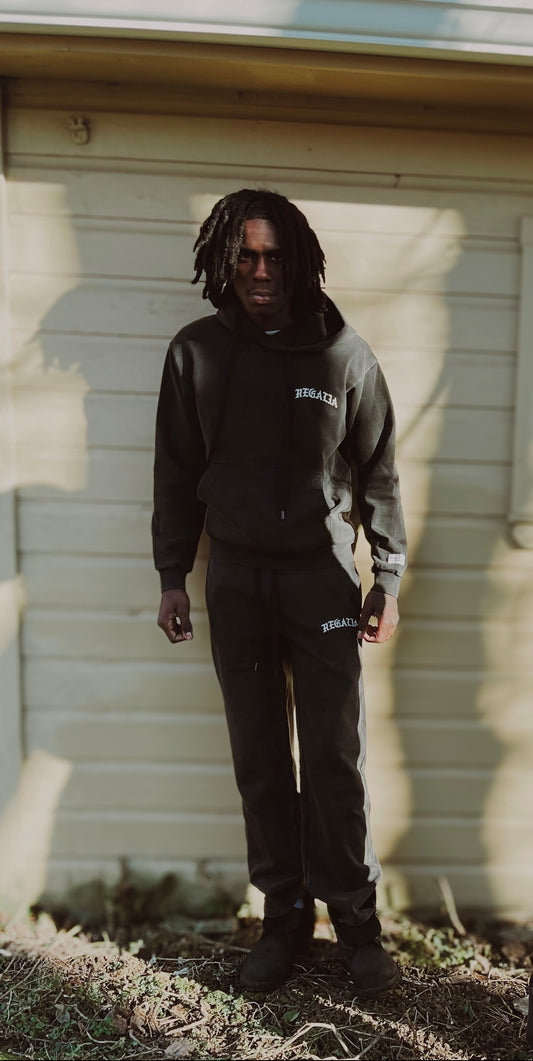 The OldE Sweatsuit